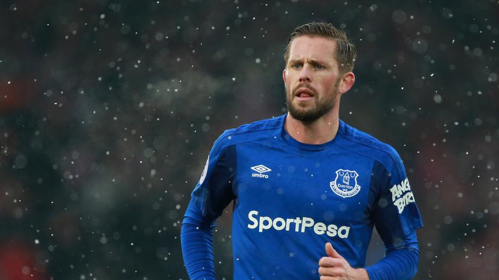 范戴克一夫当关！巴黎对决巴萨，他凭什么成为全场最佳的无争议答案？