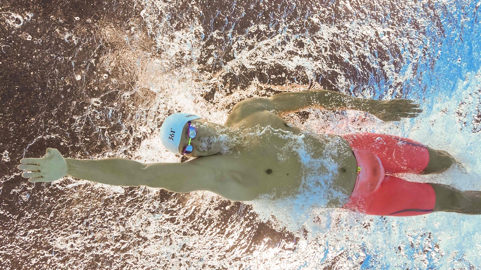 当东方巨龙震撼温布利，樊振东领衔，中国队完胜英格兰队书写乒乓传奇